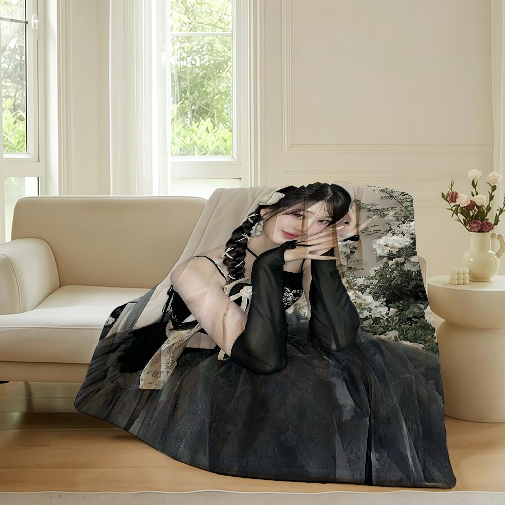 Singer Jang Won-young Blanket Warm Soft Suitable For Bedroom Sofa Bed Living Room Office Travel Camping Gifts