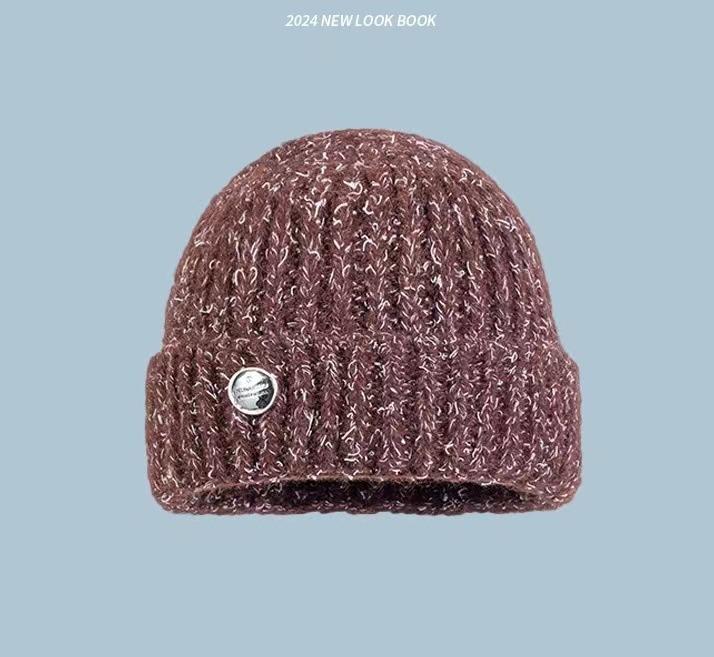 New Simple Button Wool Hat Women's Autumn and Winter Big Head Circumference Versatile Warm Knitted Hat Simple Ear Protection Cold Hat
