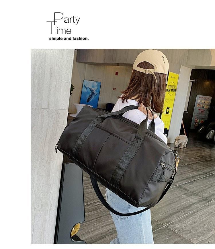 Women's Trendy Travel Bag: Large Capacity, Dry/Wet Separation, Trolley Handle Fit, Shoe Compartment, Perfect for Gym and Luggage.