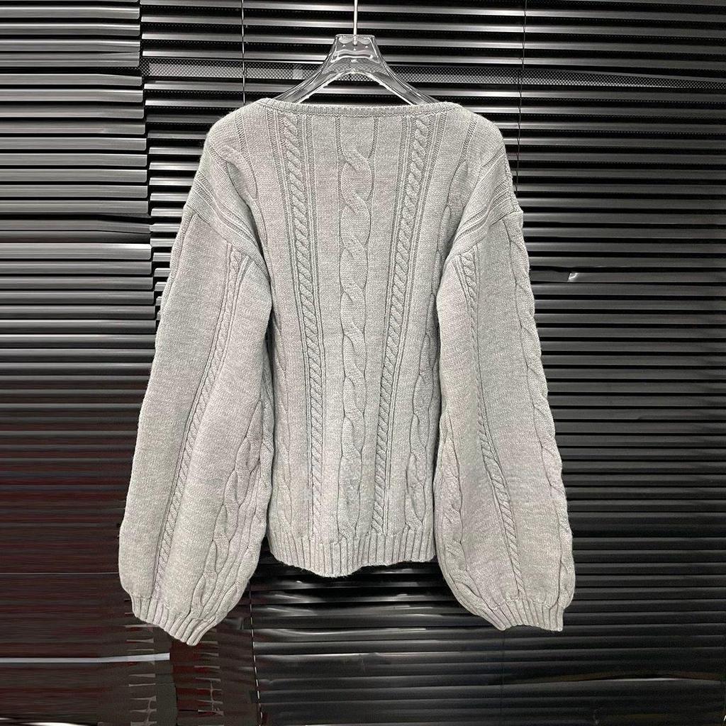 2025 Herbst/Winter Damen Zopfmuster Pullover-Set: Gemütliche Strickware mit Shorts & Stulpen, Dreiteiler