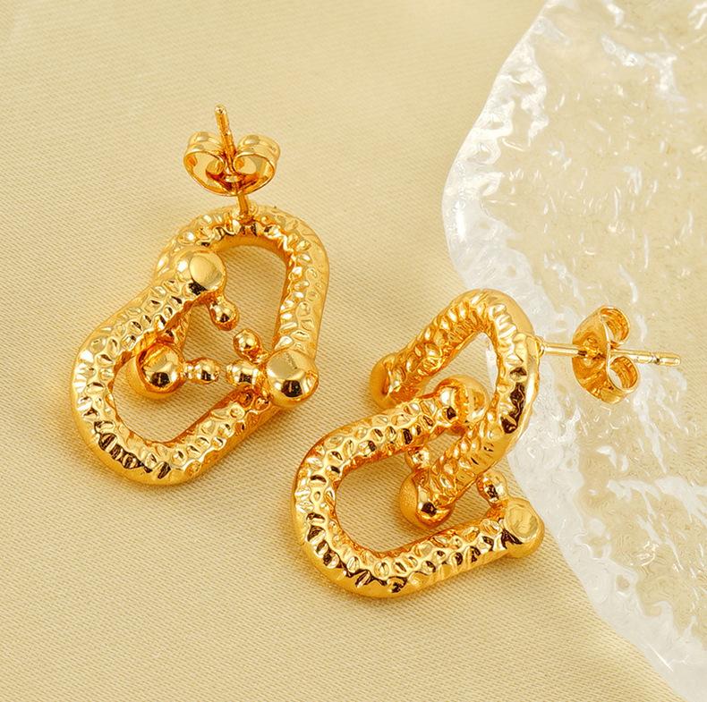 European American Popular Pleated Retro Horseshoe Buckle Trendy Wedding Anniversary Drop Earrings Women s Fashionable