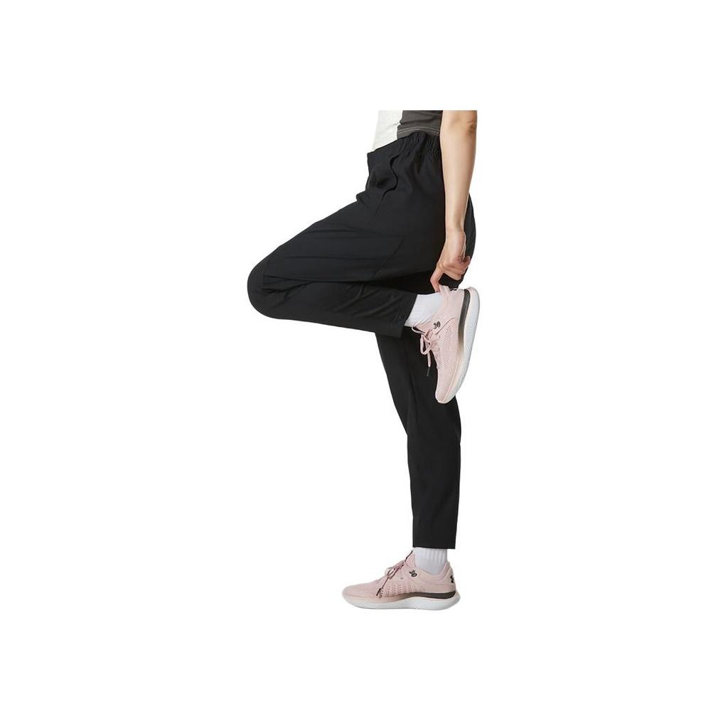 Under Armour Outdoor Solid Color Elastic Waist Mid Rise Casual Pants Women bottoms Black 1371314-001