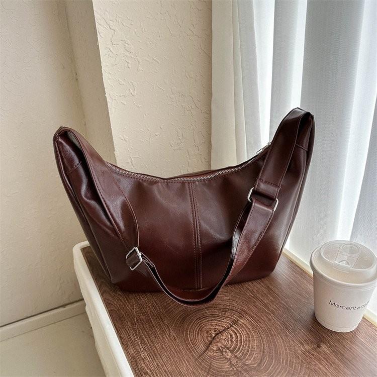 Modern Urban Minimalist Large Baguette Handbag For Women Perfect For Commuting