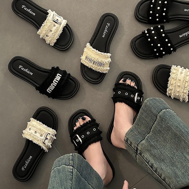 Fashion Shoes Woman 2025 Slippers Flat Luxury Slides Big Size Designer Rubber Slippers Casual Flat Shoes Female Slides Big Size Luxury
