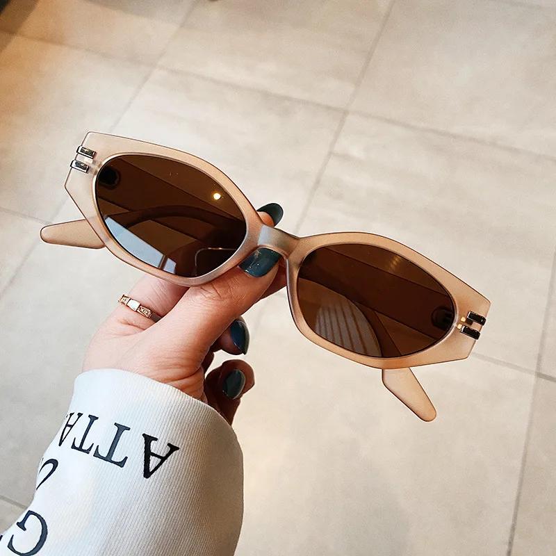 Y2K Rivet Cat Eye Sunglasses Women Men Luxury Designer Vintage Punk Hip Hop Shades UV400 Protection