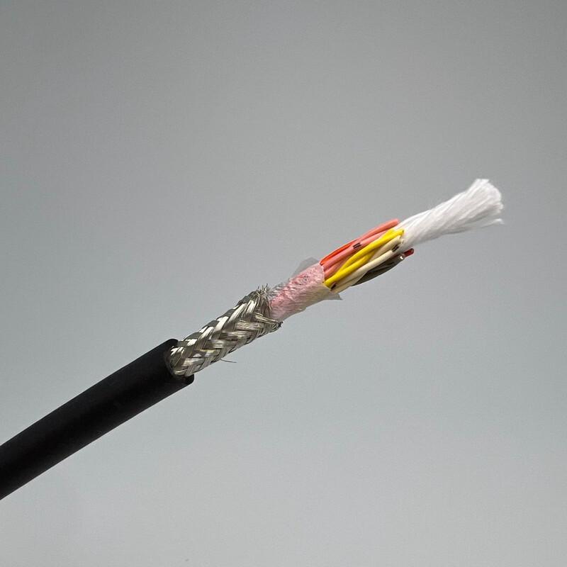 

Кодувальник SMVP TRVVP6*5 Екранований кабель із жилами Вилка CN (адаптер в комплекті)