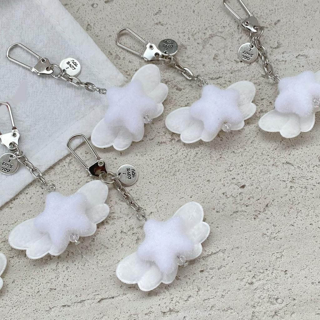 Elegant Angel Wing and Star Keychain Lightweight Key Ring Bag Charm for Fashionable Women Korean Style Accessories