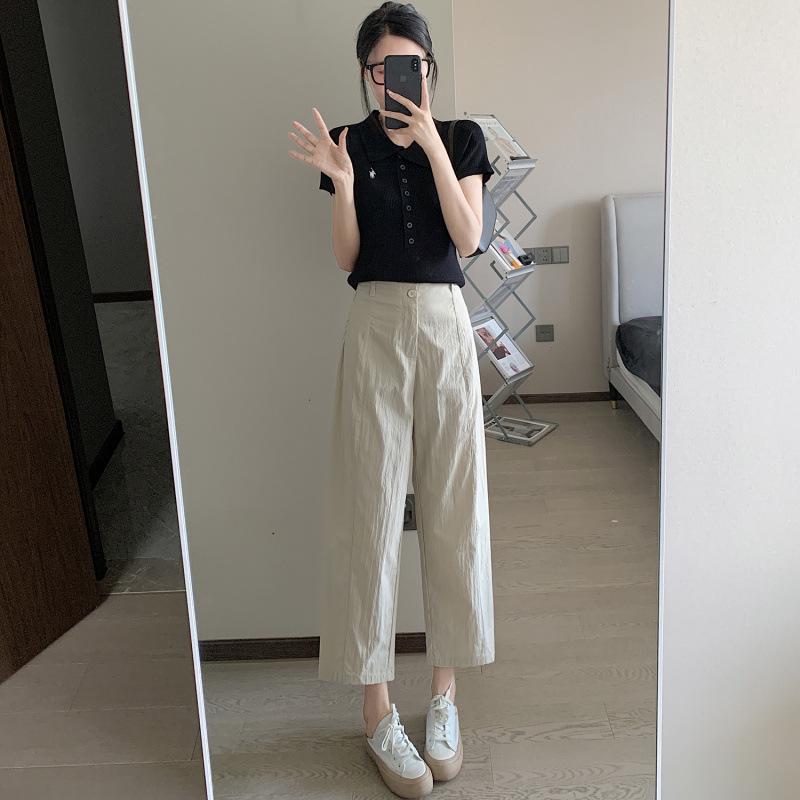 

Ice Silk Women s Slimming Cargo Wide-Leg Pants - Summer 2025 Nine-Point Loose Fit XL