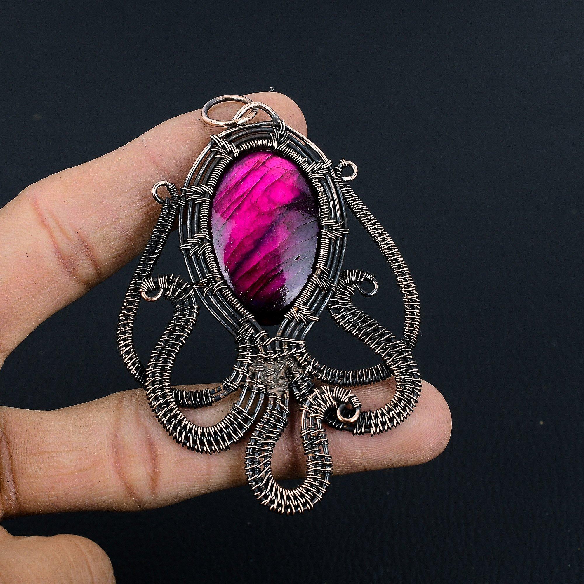 

Украшения из лабрадорита Pink Flash, обернутые медной проволокой 999 пробы, Ручная работа, Прекрасный кулон с драгоценным камнем для женщин 2.55 Inches