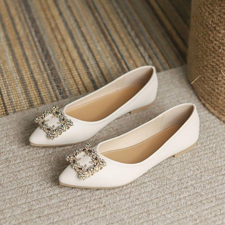 French flat-bottomed rhinestone single shoes 2025 autumn new fashion pointed temperament versatile soft sole shallow mouth women's single shoes
