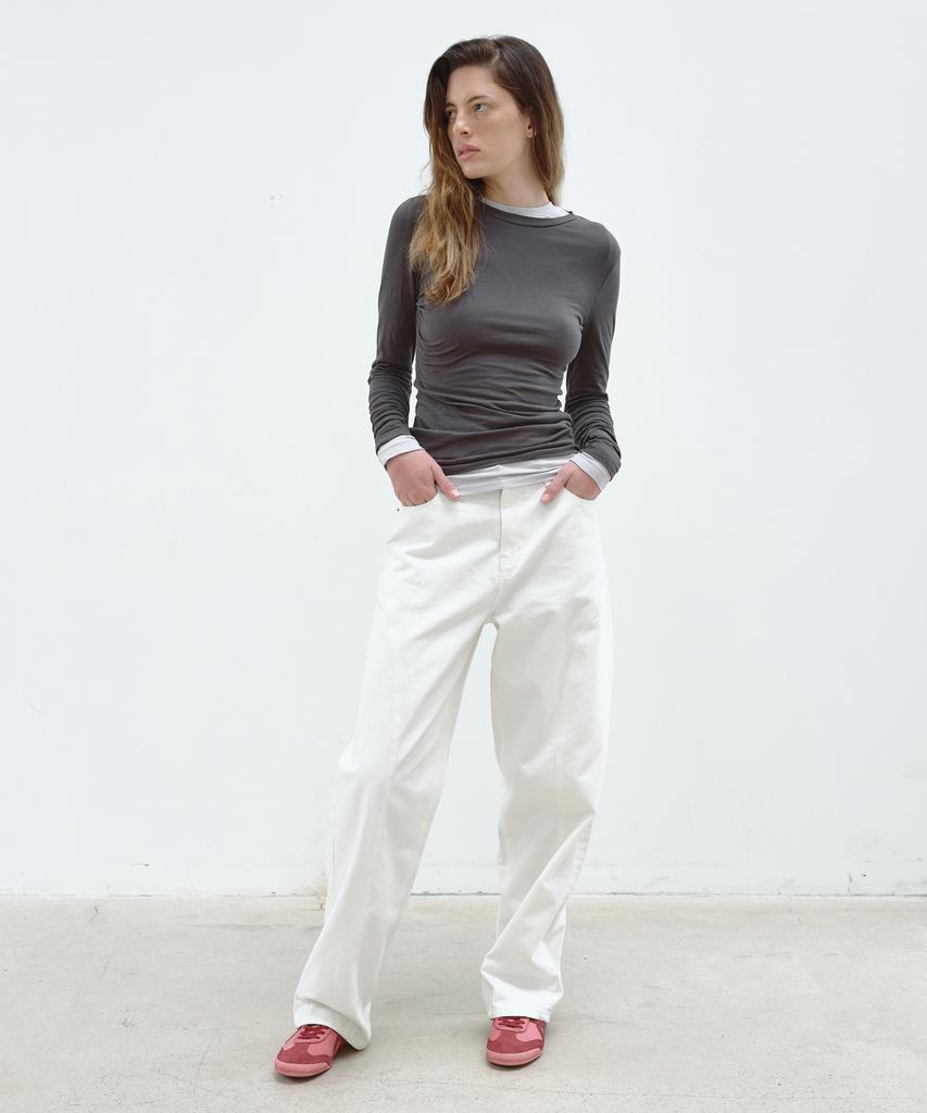 Aobteu Curved Line Wide Jeans - White