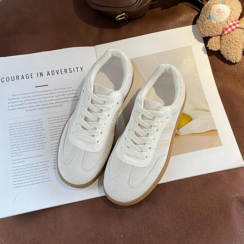 Fashion Women's Casual Sneakers New Lightweight Outdoor Walking Shoes Sneakers Anti-slip Flat Shoes for Women Zapatillas De Deporte