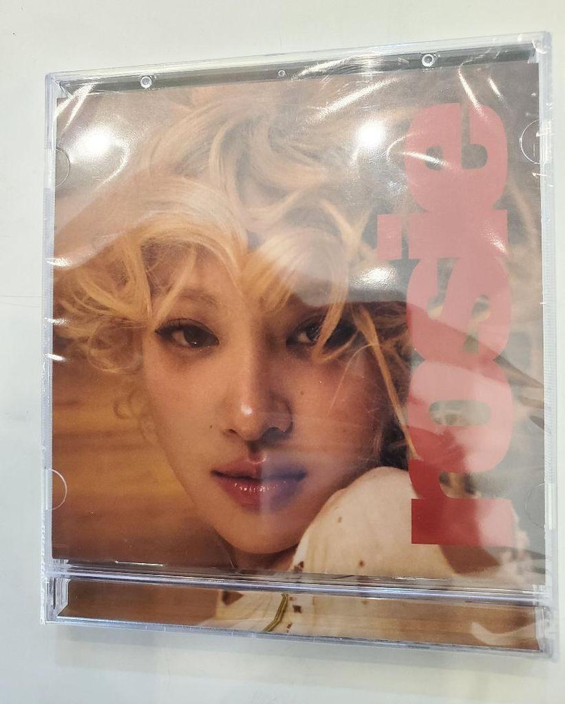 [USED] [Direct Import from Korea] rosie (Jewel) Rosé (BLACKPINK)
