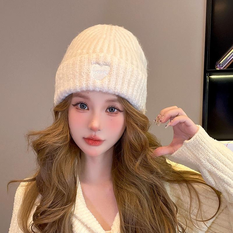 Women's Autumn and Winter New Face Showing Small Wool Hat Encore Red and White Warm and Simple Love Embroidery Knitted Hat