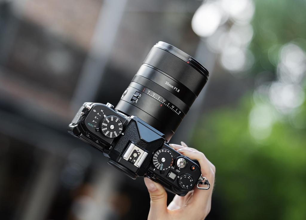 7artisans AF 35mm Z Mount Prime Lens Nikon Z Compatible Autofocus Large Aperture STM Standard Lens with Metal Portrait and Vlogging and Stepless