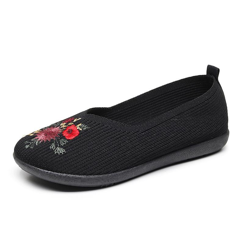 New ****** and autumn old ******* cloth shoes women's single shoes non-slip s**t sole comfortable middle-aged and elderly embroidered flying woven b