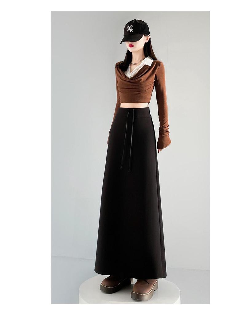 Women's Black Knit Skirt - 2026 Spring Arrival: Versatile Slimming Midi with Slit and Sticky Rice Hip Wrap.