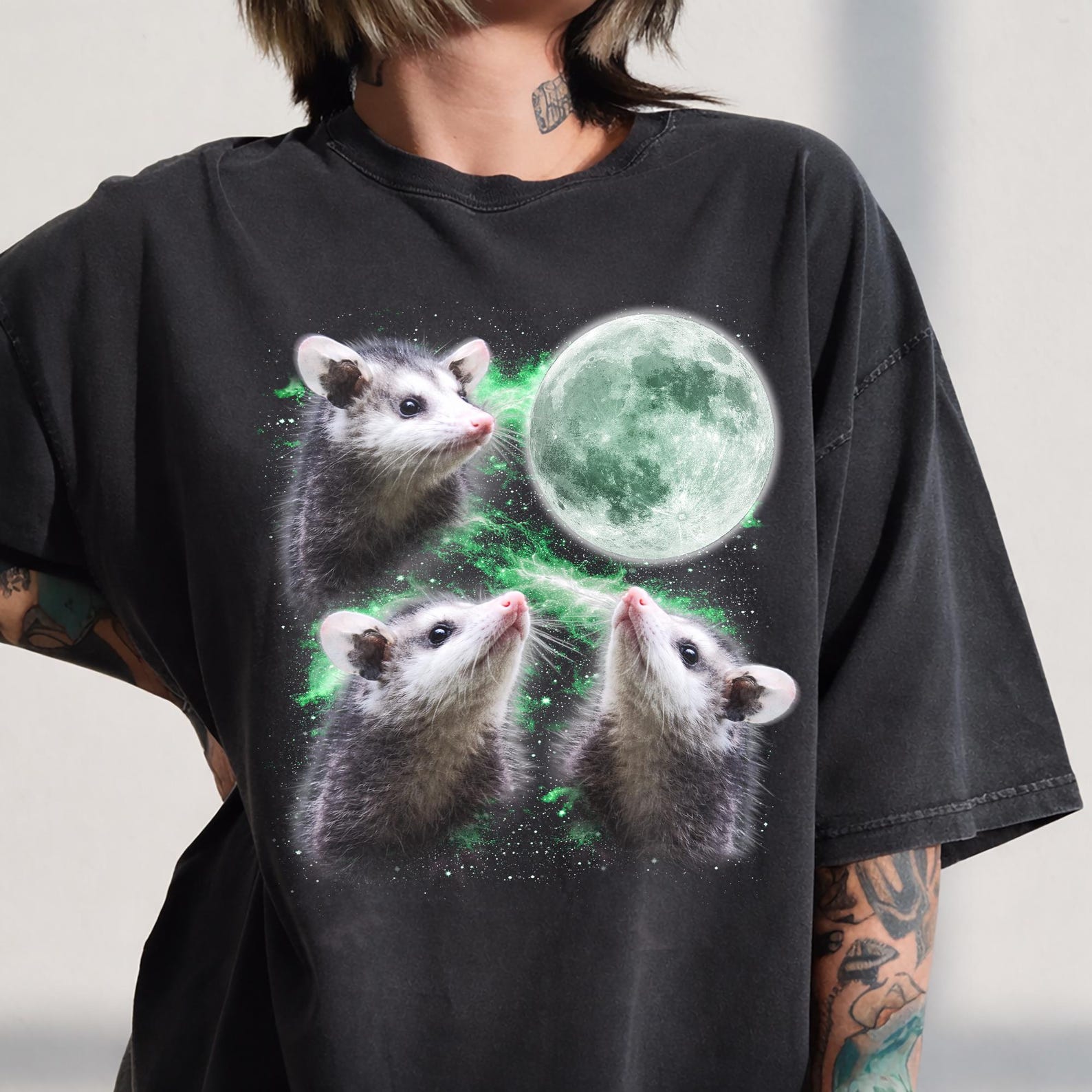 Three Opossums Howling Moon Graphic T-Shirt, Vintage 90s Retro Possum Tee M