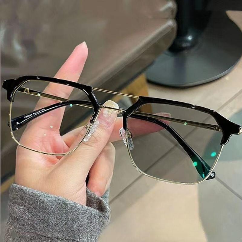 

Half-frame Photochromic Myopic Eyeglasses Anti-blue Light Vintage Retro Square Frame Luxurious Exquisite Lady and Gentleman Glasses 0 To -4.0 -2.0