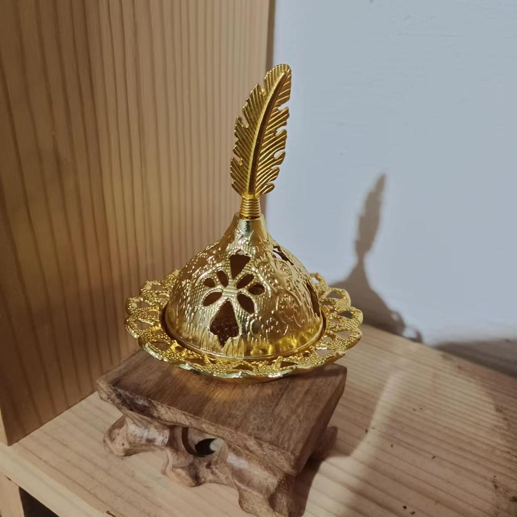 Factory Price Incense Burner Hollow Golden Tower Oil Burner Arab Style Censer Holder for Home Hotel Incense Holder