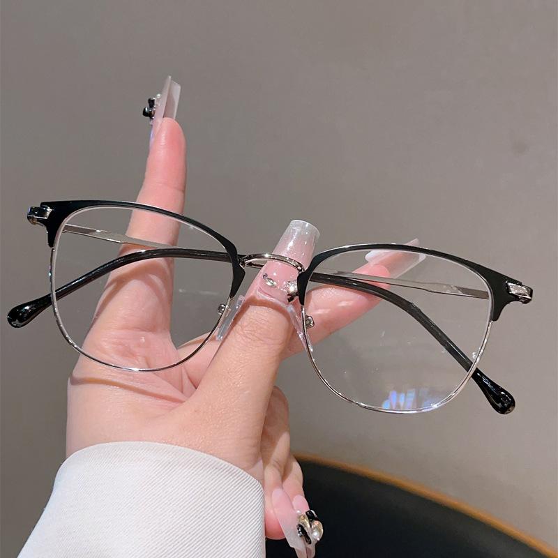 New fashionable plain face advanced sense thin flat glasses women's trend metal frame anti-blue light can be matched with myopia glasses men