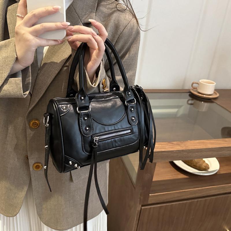 Brand Classic Bost Pillow Bag A Retro Motorcycle-style Shoulder/crossbody Bag Large-capacity Simple Solid-color Tote Bag New