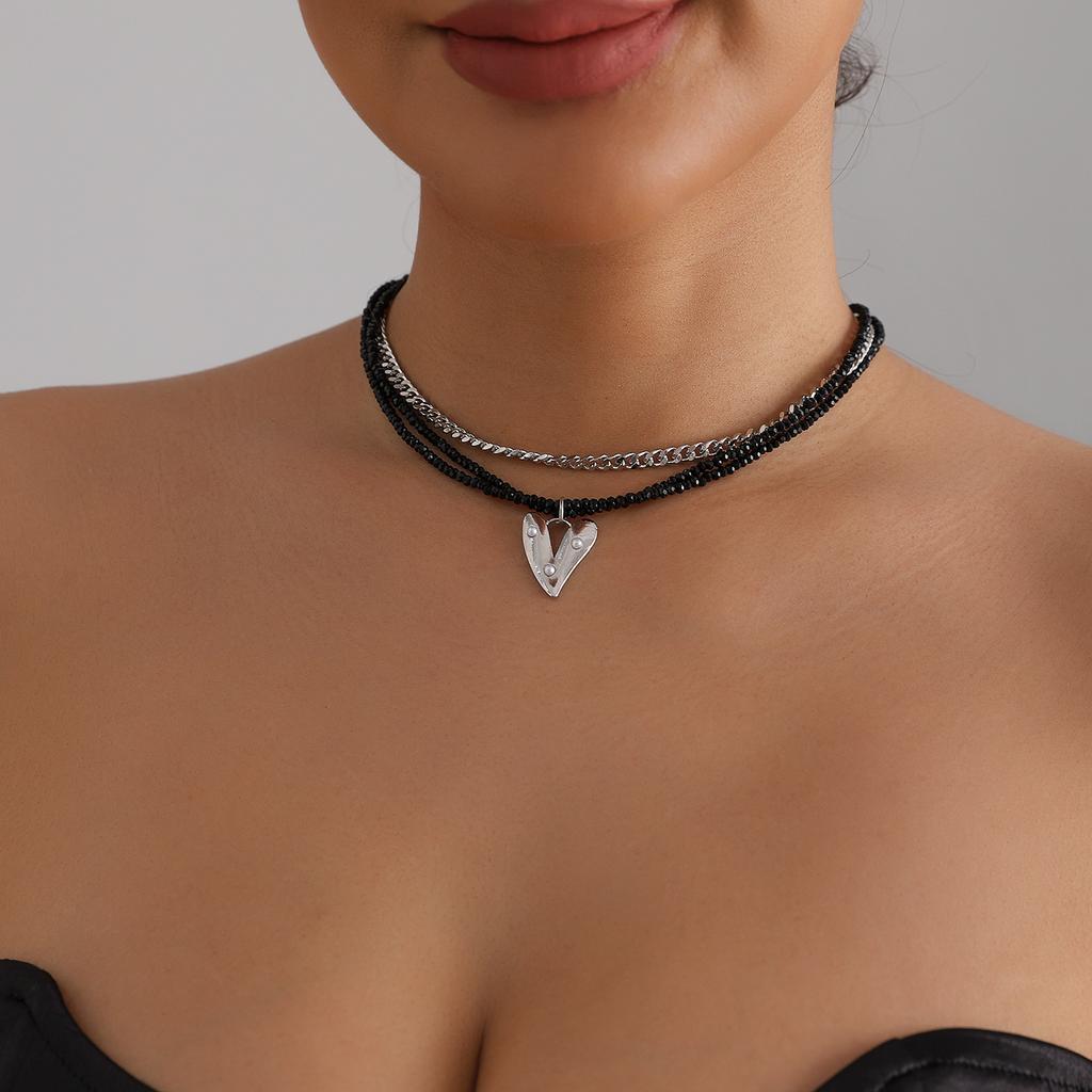 Dark Less Tie Love Necklace Fashion Ins Spice Style Black Crystal Necklace