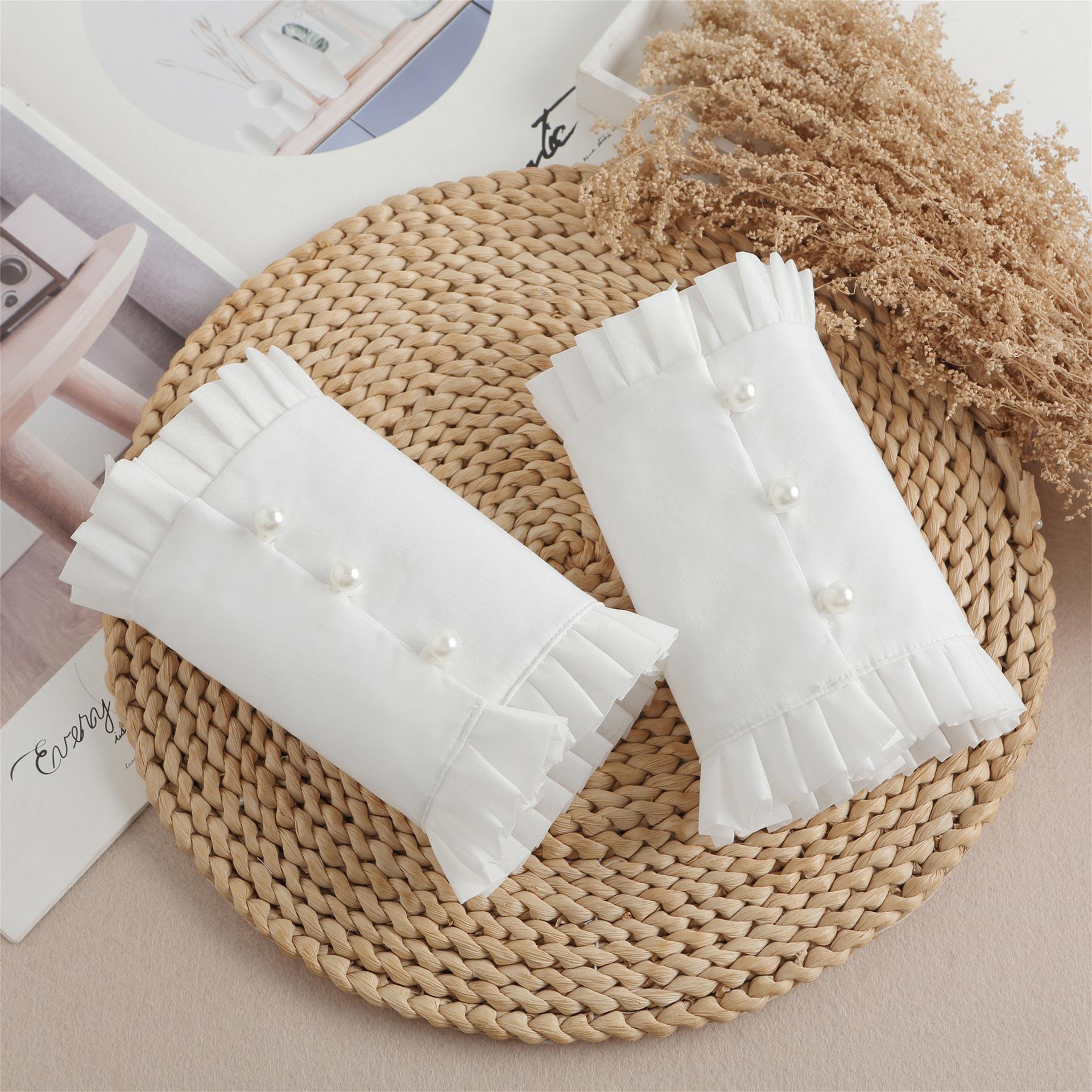 

Судебный Винтаж Литература и искусство Плиссированный край Хлопок Лолита Перламутровые пуговицы Грибок Край Ложные рукава Короткие манжеты белый