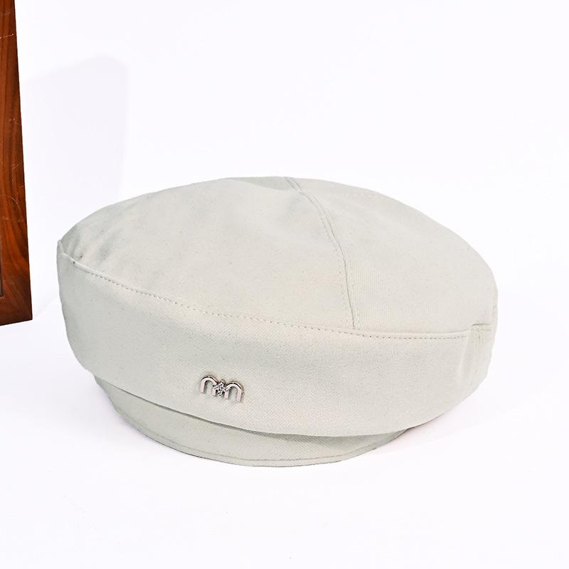 Herbst- und Winter-Baskenmütze mit M-Buchstaben-Markierung, vielseitiger Hut im britischen Stil für Damen, lässige warme Baskenmütze, die das Gesicht zeigt, kleiner Malerhut