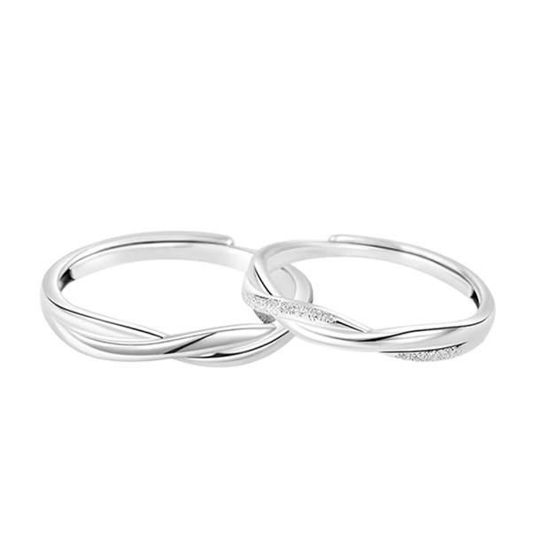 Moebius Infinity Couple Rings - Elegant Intertwined Open Rings for Lovers