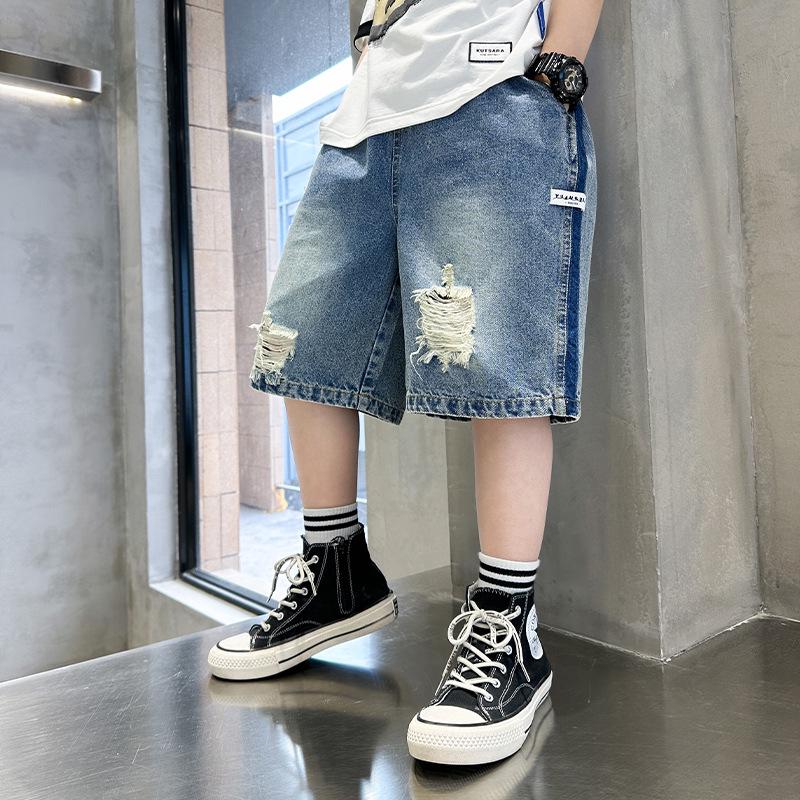 Boys' Summer 2026 Trendy Denim Shorts - Cool Mid-Length Five-Point Pants