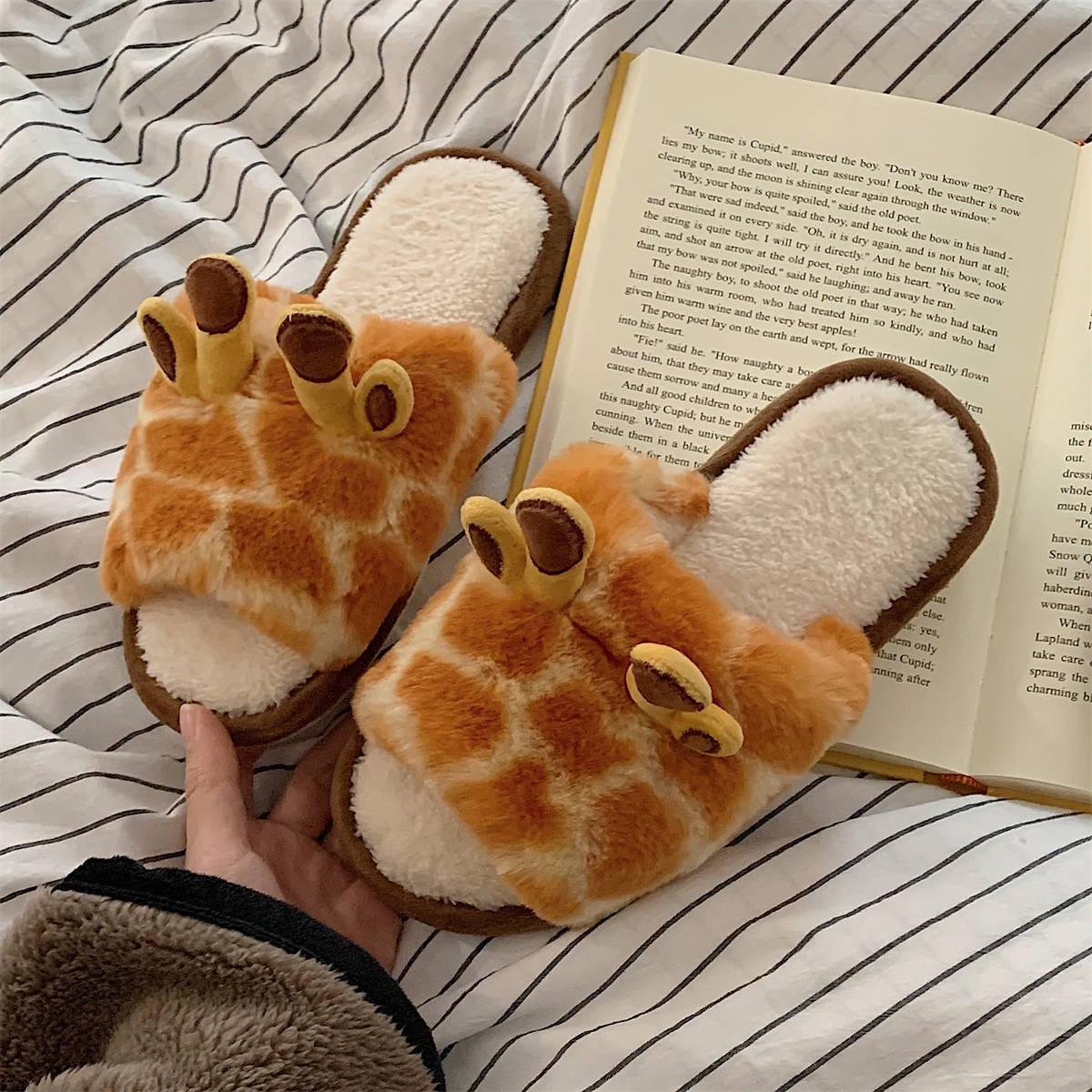 

Women s Winter Indoor Warm Cotton Giraffe Plush Slippers for Students 38-39 белый/оранжевый