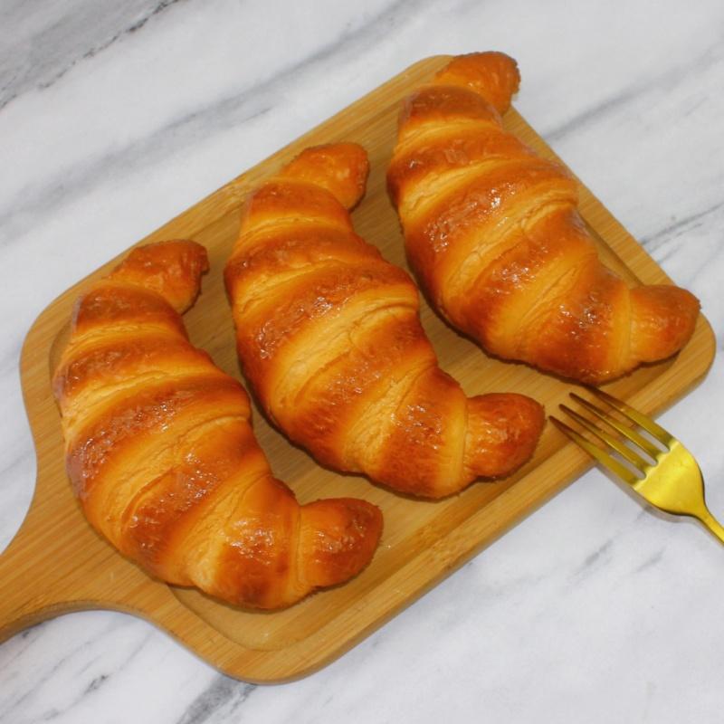 Simulation Bread Artificia Croissant Fake Bread Food Model Fake Croissant Home Decor Cake Shop Window Display Photography Props