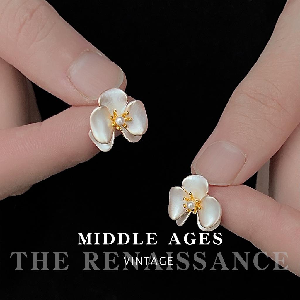 Средневековые французские серьги-пусеты с трехмерными цветами, покрытые маслом, перламутровые серебристые серьги