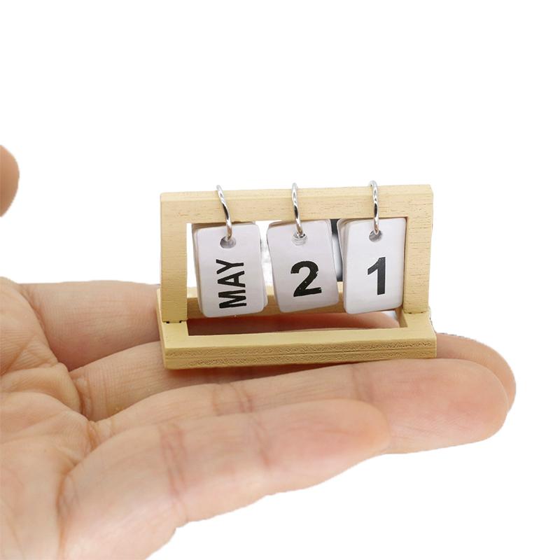 1:12 Miniaturní kalendář pro domeček pro panenky Stolní kalendář Dekorace modelu domu Hračka Doplňky pro domeček pro panenky