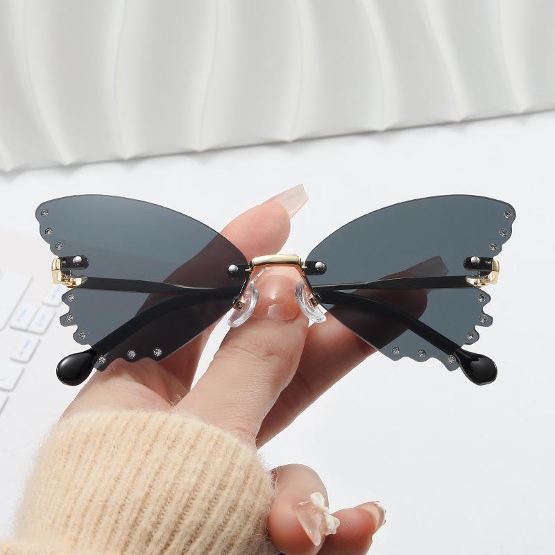 

Rimless Butterfly Sunglasses for Girls, Sparkly Rhinestone Metal Kids Eyewear, Cute Toddler Sun Glasses for Outdoor and Parties 1 piece pack