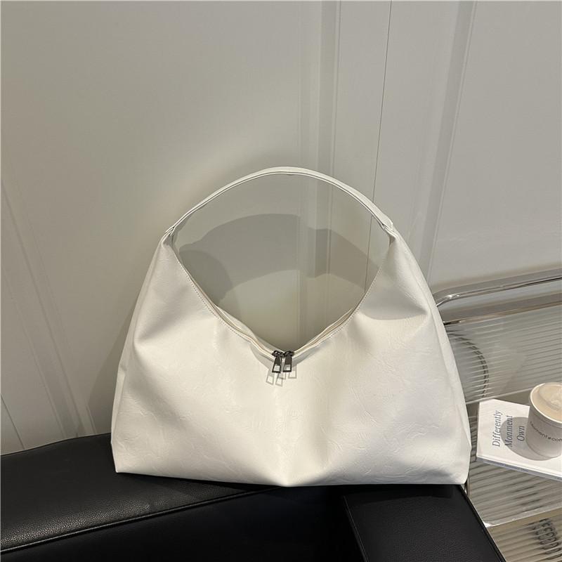 Retro Hand Carry Commuter Tote Bag Women's Spring New Simple Fashion Trend Large Capacity Shoulder Bag