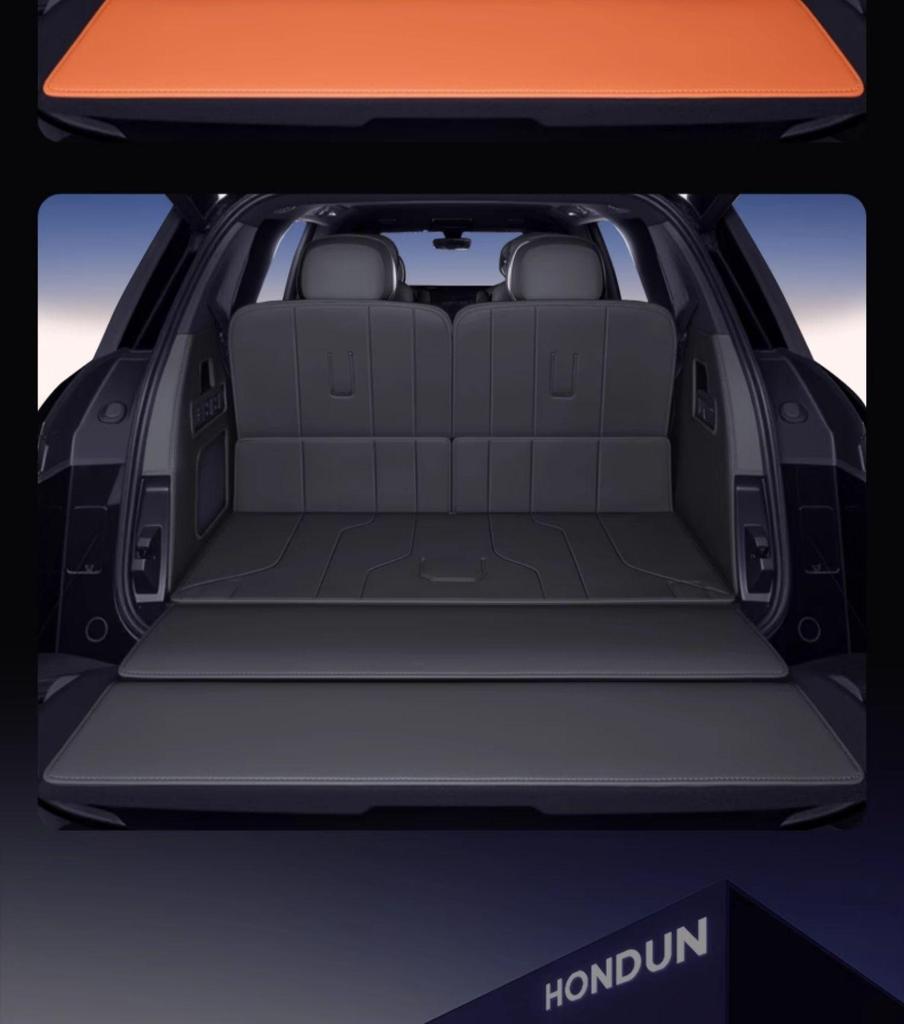 Lynk & Co 900 Full Coverage Trunk Mat 2025