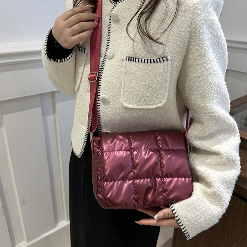 Yogodlns Women Elegant Quilted Shoulder Bags Cloud Pleated Bubbles Crossbody Bag Fashion Simple Solid Color Commute Shopping Bags