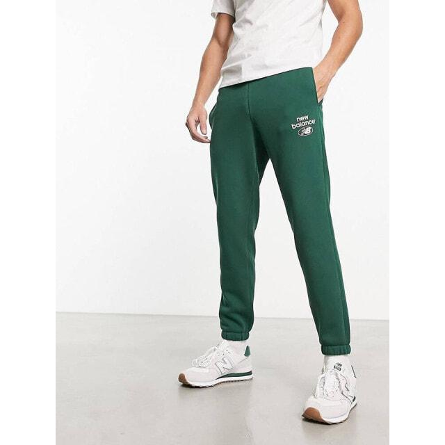 

Зеленые спортивные штаны New Balance Essentials Novelty