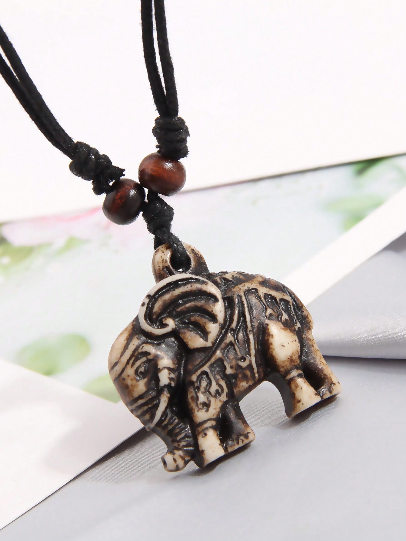 

1 шт. ожерелье с подвеской в виде счастливого слона, унисекс, подходит для мамы, лучшего друга, подарок на Рождество и День матери one-size