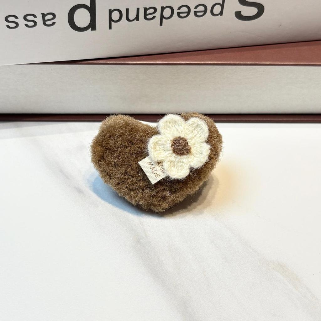 Korean Style Cute Big Ear Rabbit & Bear Plush Cartoon Brooch Hair Accessories for Autumn/Winter