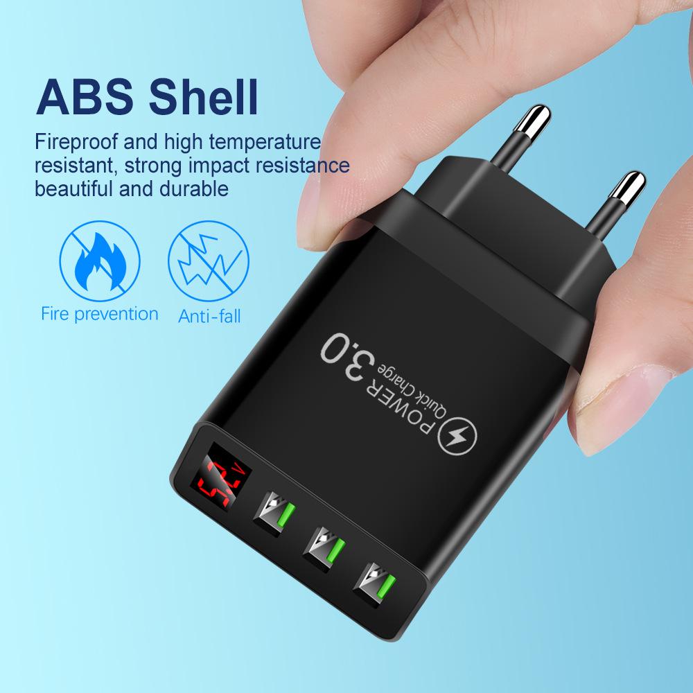 Digital Display 5V 3.1A 3-Port USB Smartphone Charger
