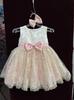 Abito Principessa in Pizzo Primavera 2026 - Outfit Color Block Gonfio per Performance per Bambini