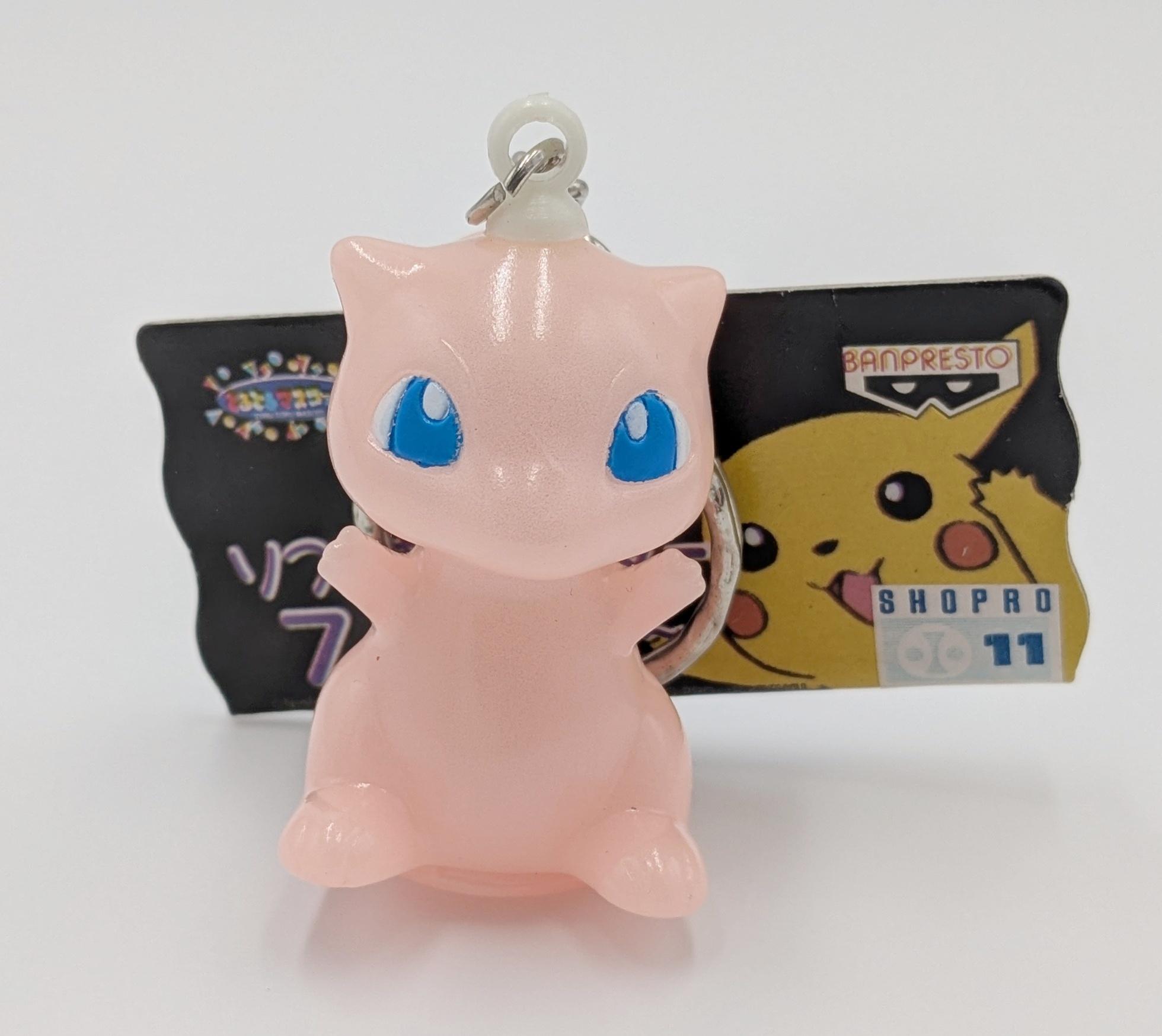 Мью Покемон мягкая фигурка-брелок Светящийся в темноте тип BANPRESTO подлинный отправляется из Японии