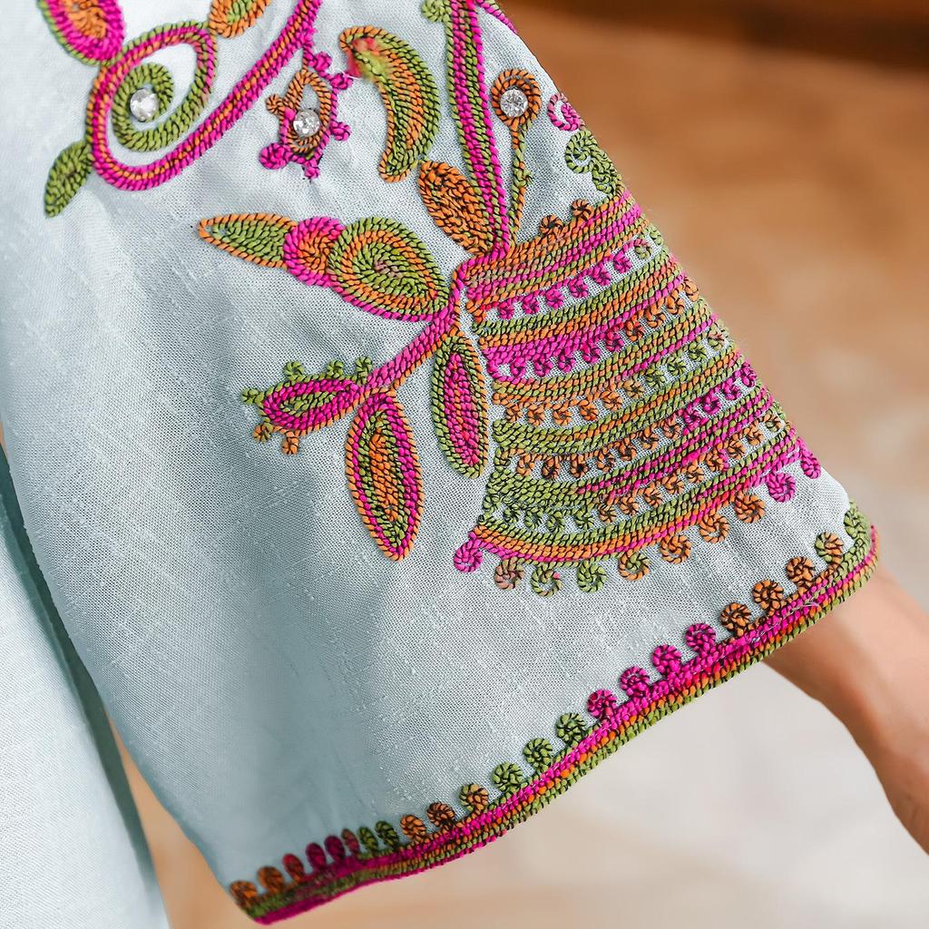 In Stock Middle Eastern Embroidered Long Robe - Women's Dubai Turkish Abaya Evening Dress