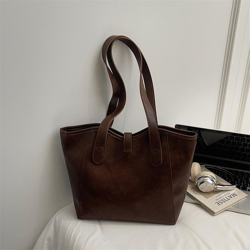 Classic Leather Tote Bag with Top Handle Large Capacity Everyday Fashion Shoulder Bag for Women