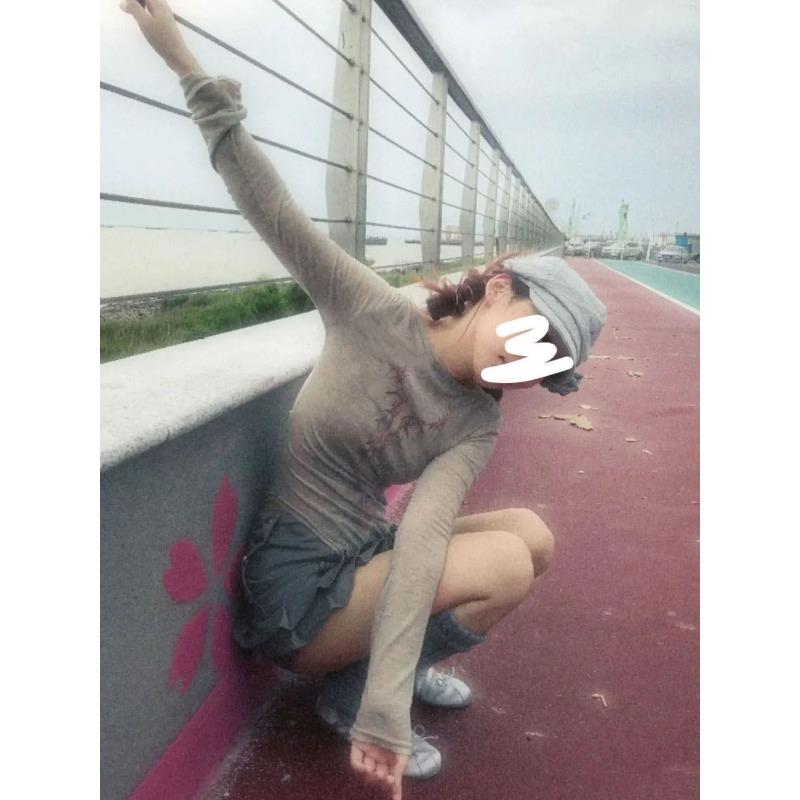 Topuri tricotate Tricou cu imprimeu cu tatuaje vintage Wasteland Punk Tricou neregulat Gotic Y2k Îmbrăcăminte în două sensuri Topuri pentru fete cu mâneci lungi