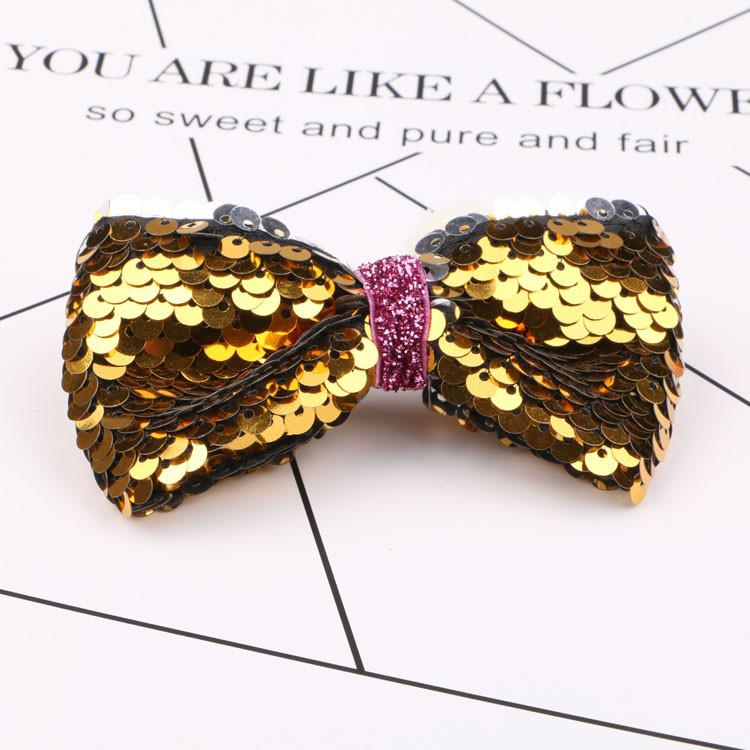 

Детский набор разноцветных аксессуаров для волос с пайетками - заколки, повязки на голову, шляпы и аксессуары для обуви.