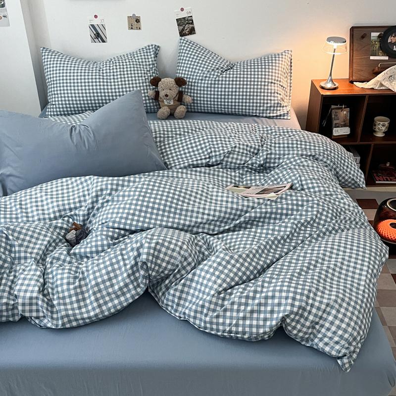 Vintage Double Sided Red Plaid Bedding Set Skin-Friendly Soft Duvet Cover Set with Bed Sheet and Pillowcases for Single Double